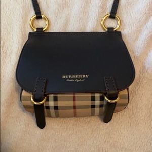 Burberry small saddle bag crossbody *Authentic*